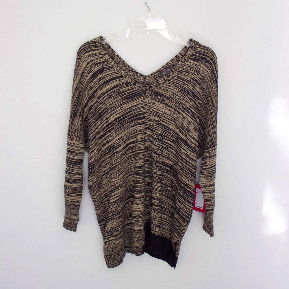 Autumn Sweater Vince Camuto tan black cotton blend sweater v-neck